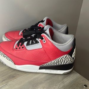 Red Jordan 3’s